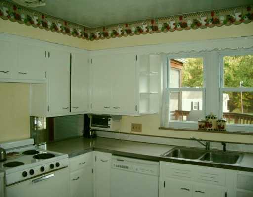 3271 Rt50/millers Run Road Cecil, PA 15321 - Photo 4 of 8 Kitchen.