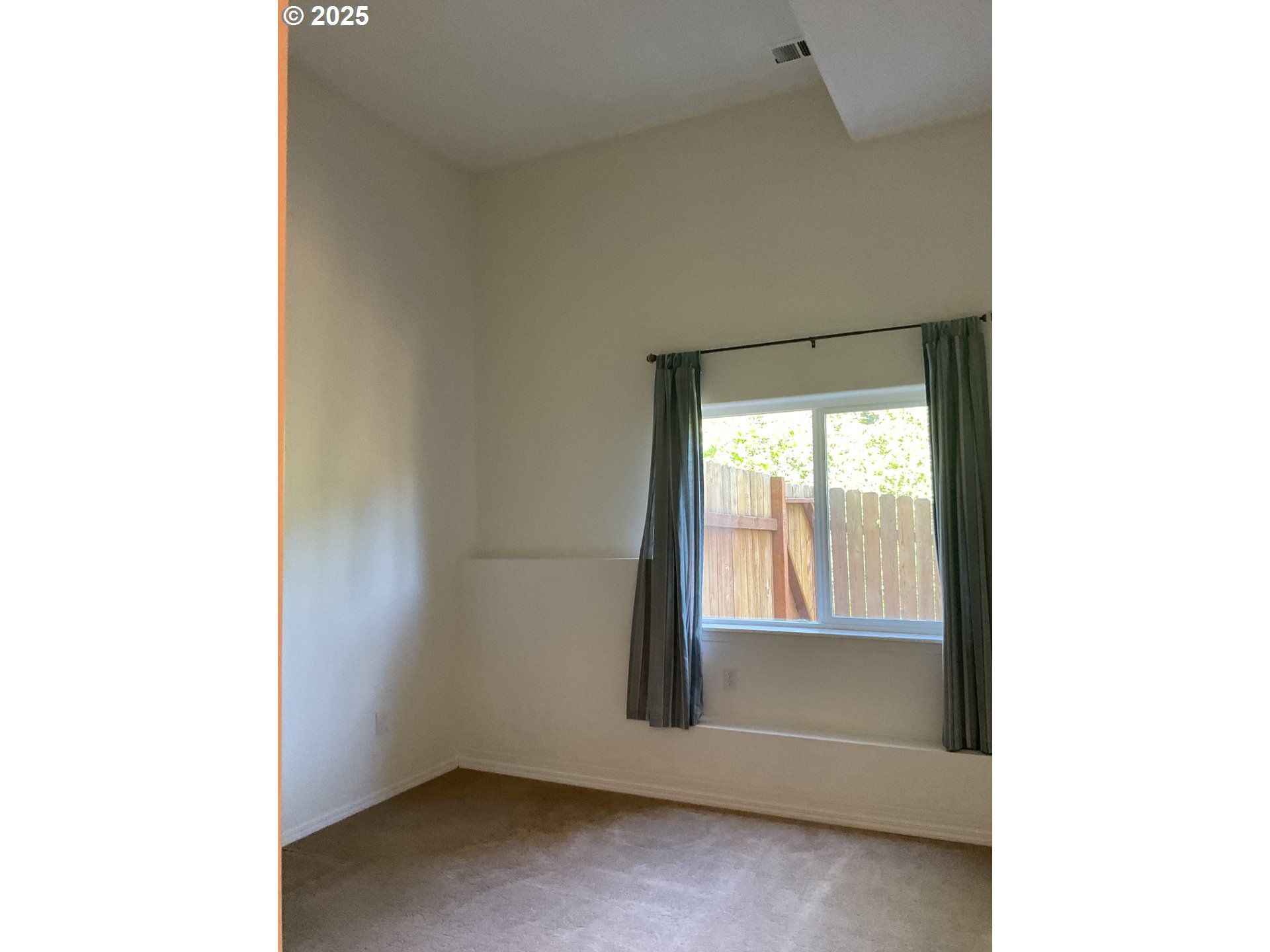 17413 Wake Robin Circle Oregon City, OR 97045 - Photo 24 of 27 a room with a window