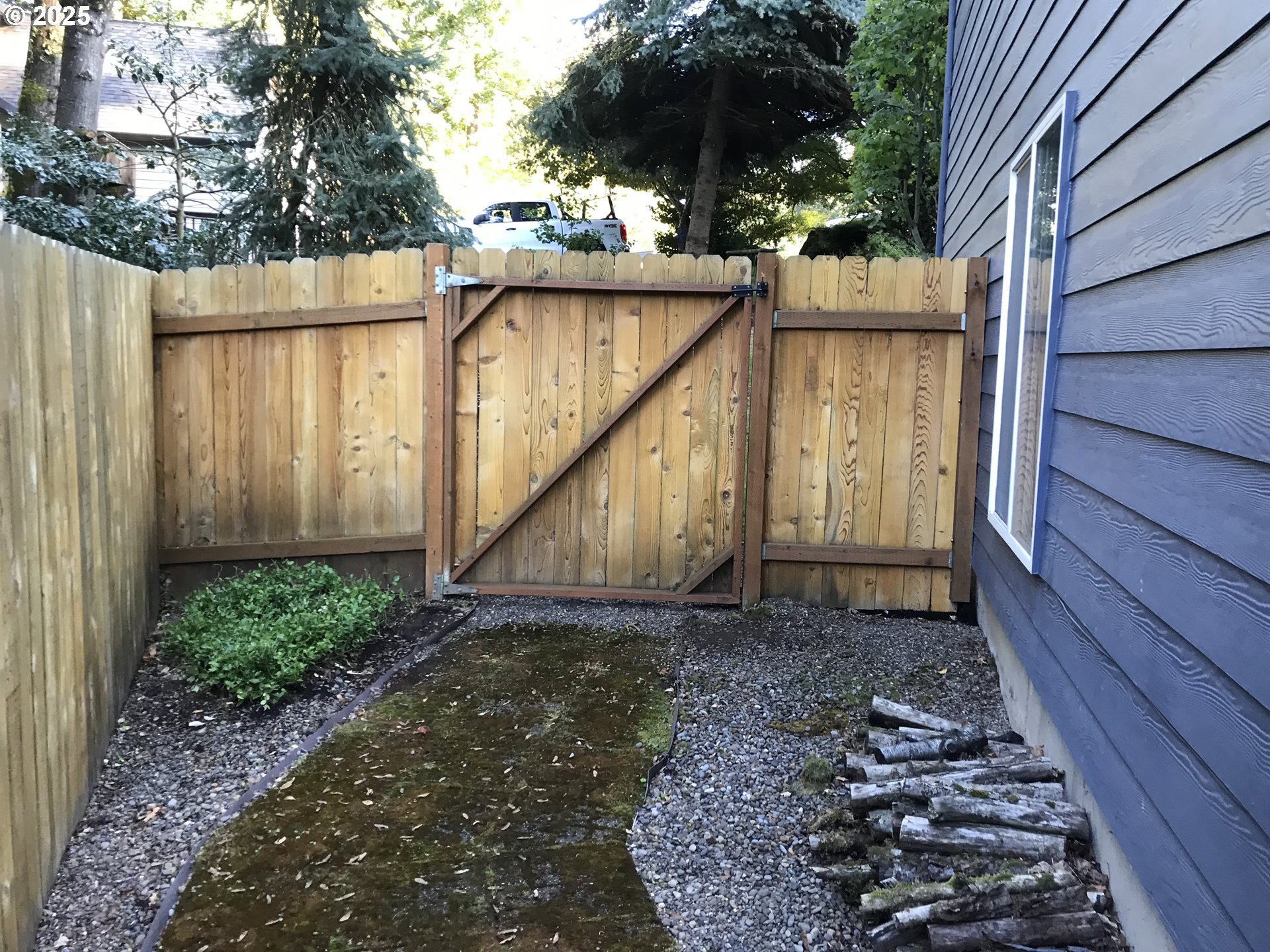17413 Wake Robin Circle Oregon City, OR 97045 - Photo 4 of 27 a view of a house with a yard