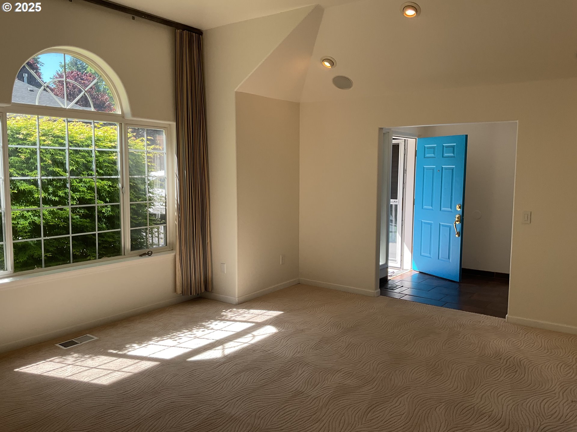 17413 Wake Robin Circle Oregon City, OR 97045 - Photo 7 of 27 a view of a room with a large window