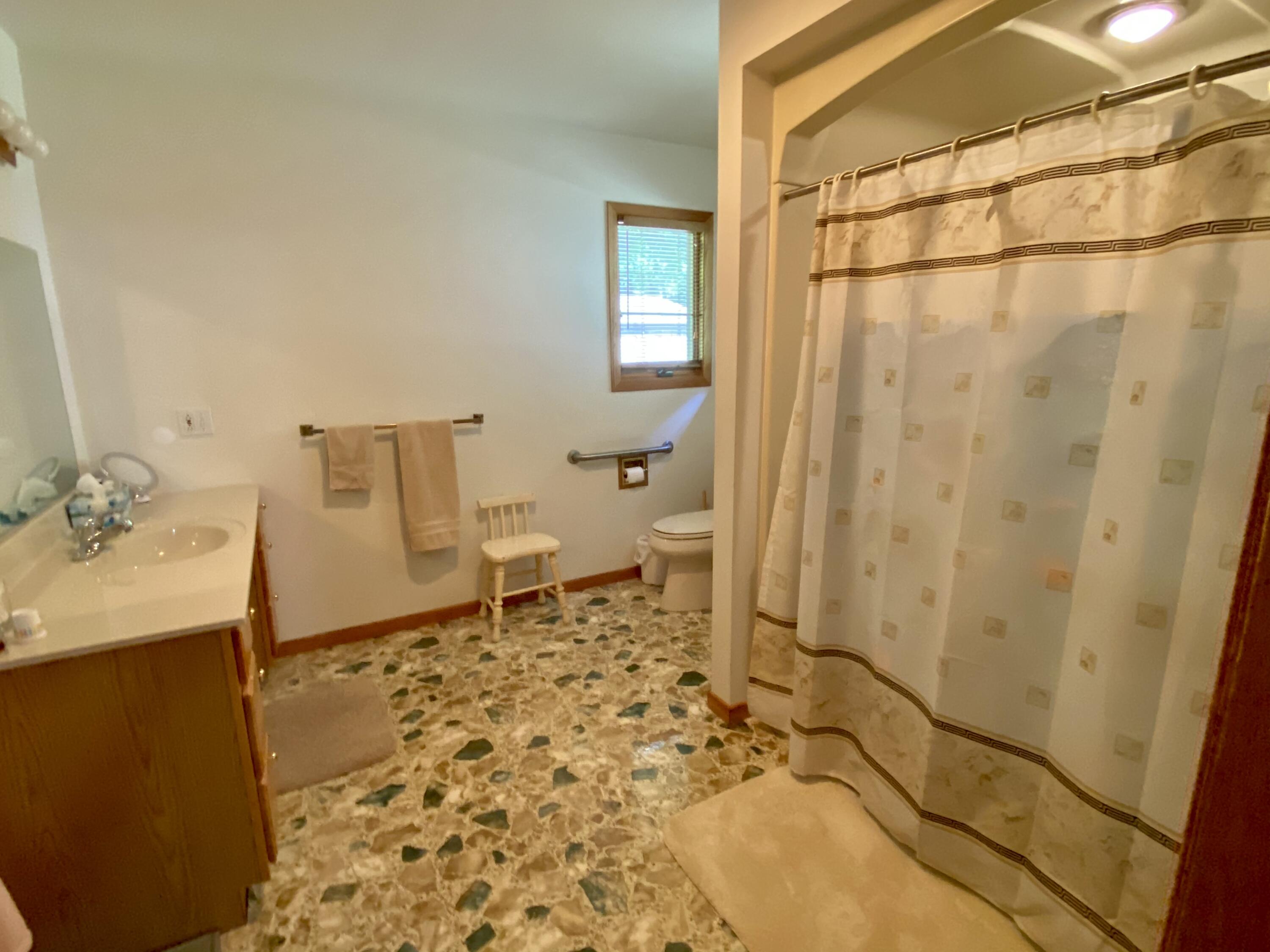 3417 Lakeshore Road Manistee, MI 49660 - Photo 11 of 35 Master bath