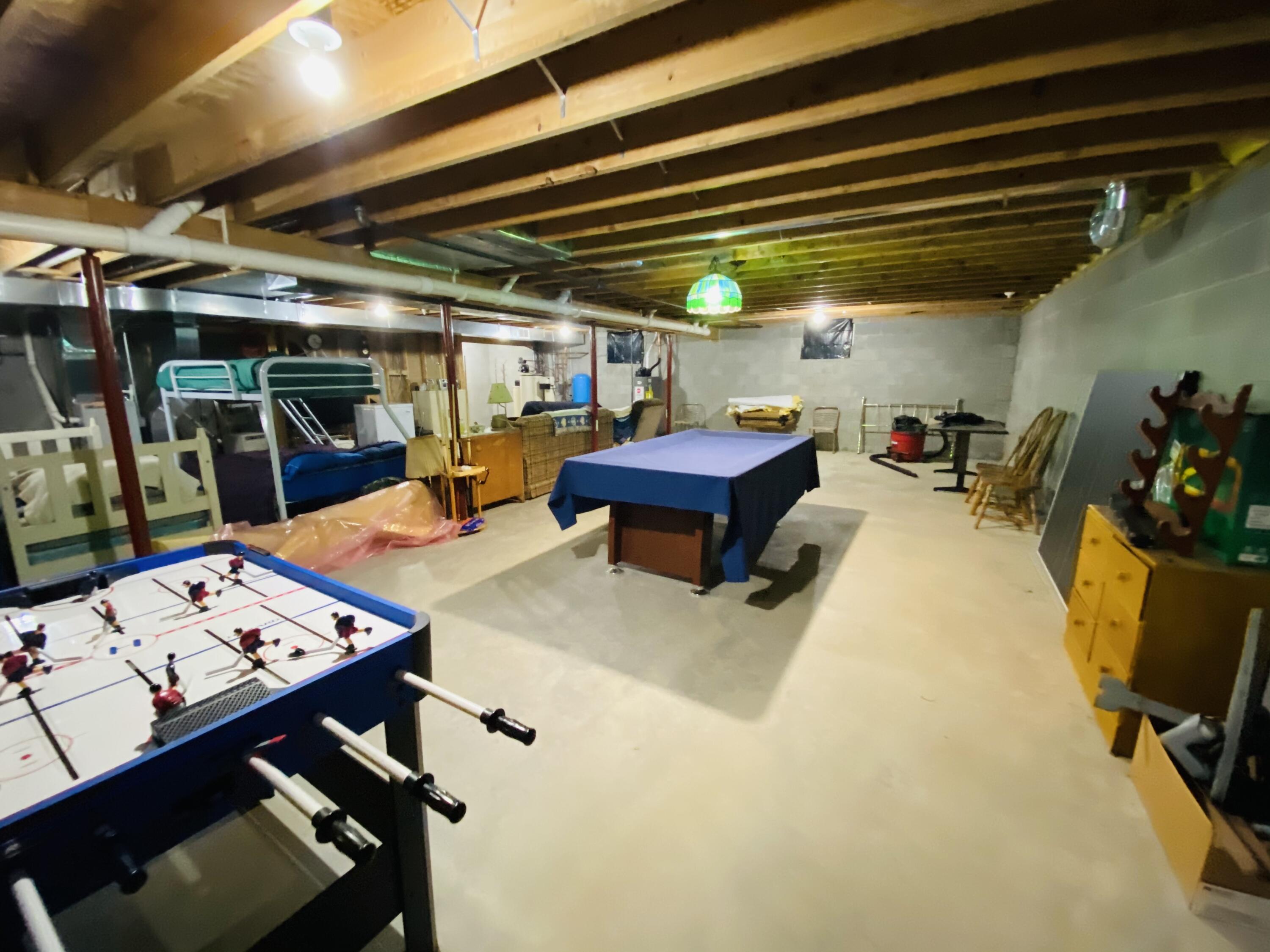 3417 Lakeshore Road Manistee, MI 49660 - Photo 19 of 35 Recreation room