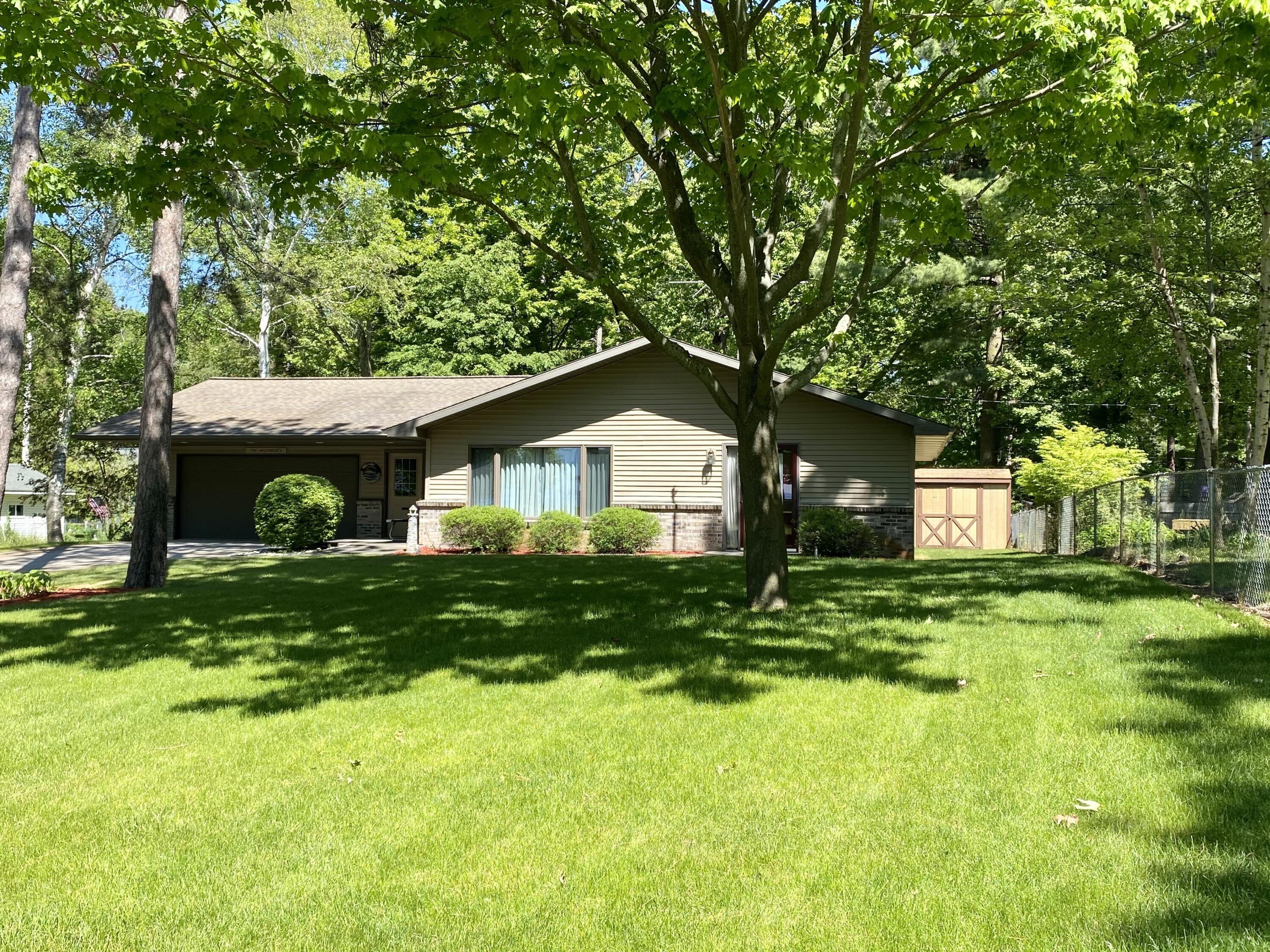 3417 Lakeshore Road Manistee, MI 49660 - Photo 23 of 35 Lush lawn!