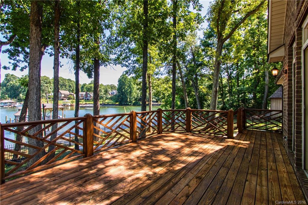 7747 Rabbit Circle Denver, NC 28037 - Photo 4 of 24 Gallery Image 4
