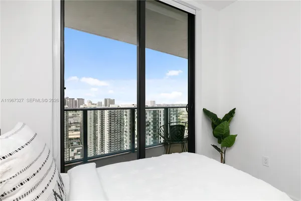 $3,990 | Media Art Entertainment District, Miami, FL 33132