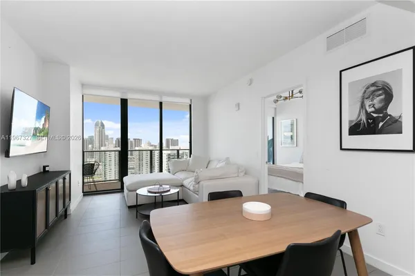 $3,990 | Media Art Entertainment District, Miami, FL 33132