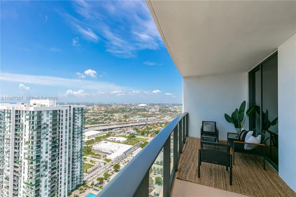 $3,990 | Media Art Entertainment District, Miami, FL 33132