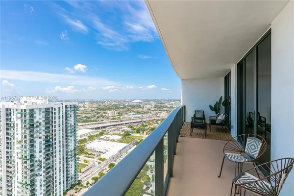 $3,990 | Media Art Entertainment District, Miami, FL 33132