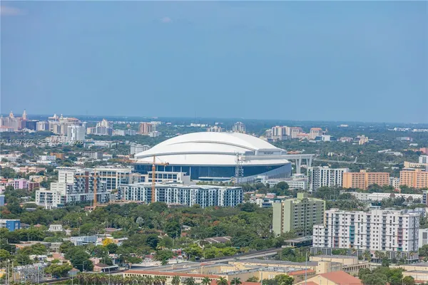 $3,990 | Media Art Entertainment District, Miami, FL 33132