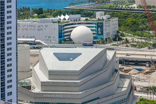 $3,990 | Media Art Entertainment District, Miami, FL 33132