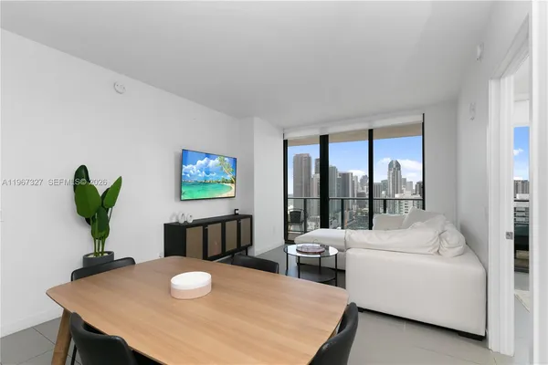 $3,990 | Media Art Entertainment District, Miami, FL 33132