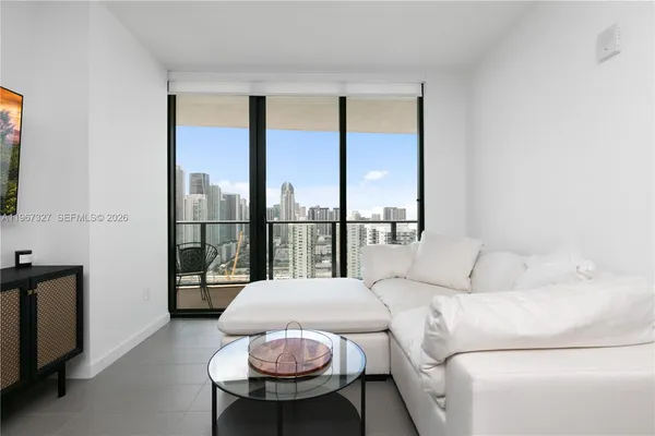 $3,990 | Media Art Entertainment District, Miami, FL 33132