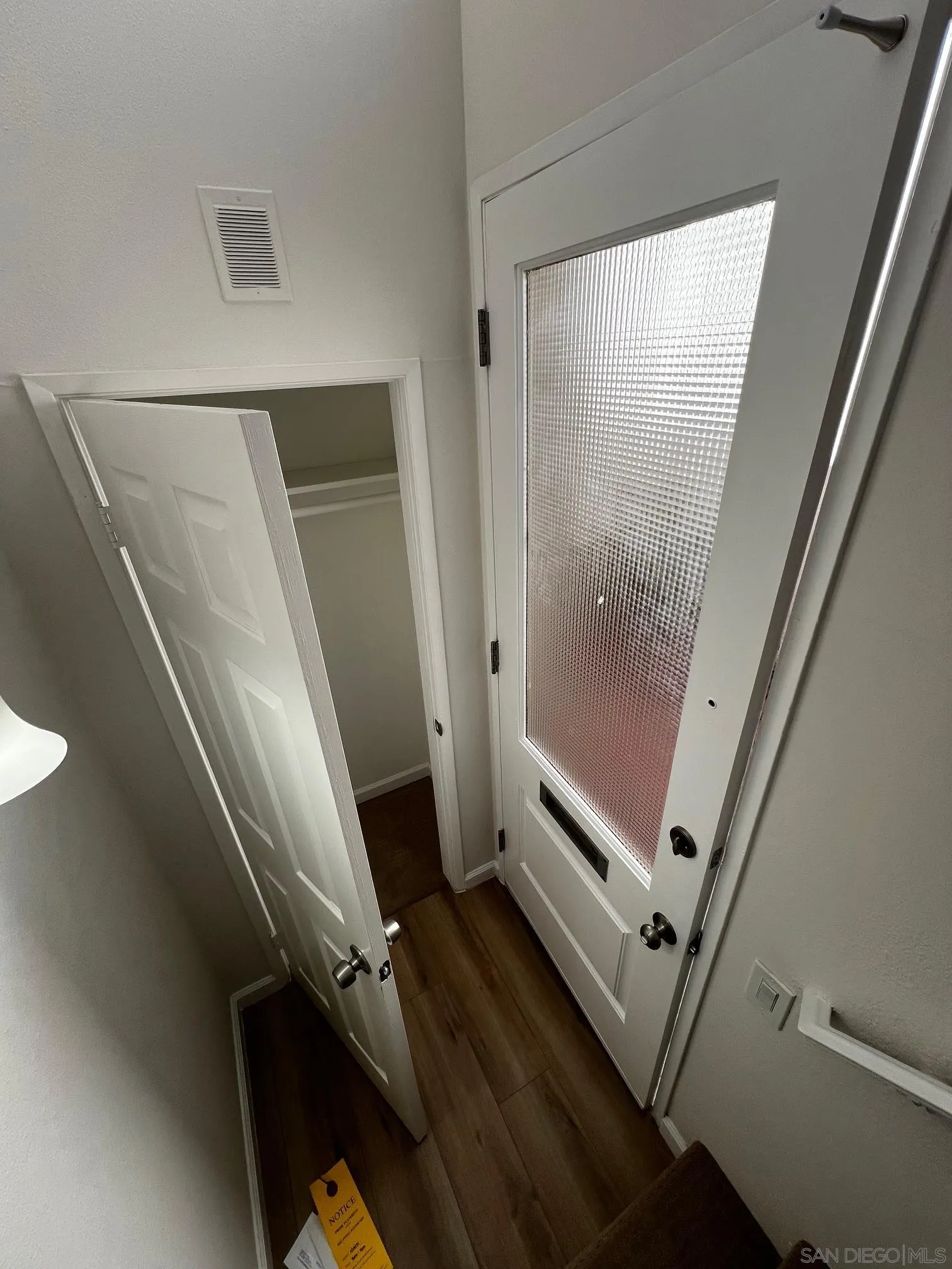 4881 Collwood Boulevard, Unit B San Diego, CA 92115 - Photo 8 of 17 a view of an empty room