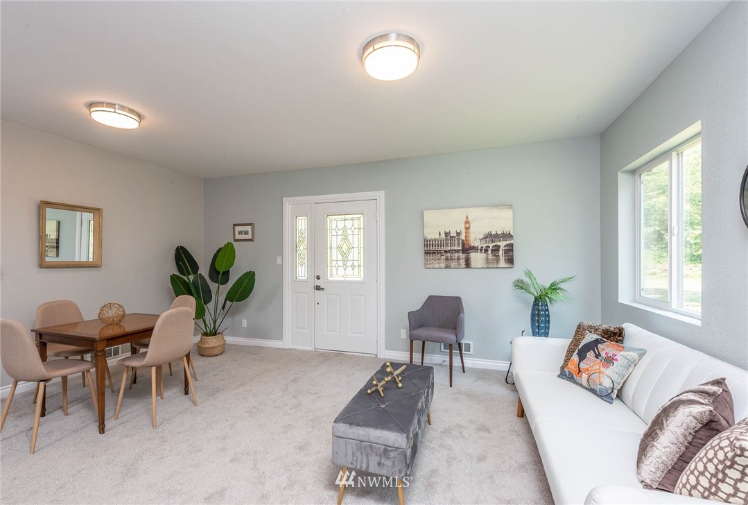12412 Southwest Cove Road Vashon, WA 98070 - Photo 22 of 23 Gallery Image 22