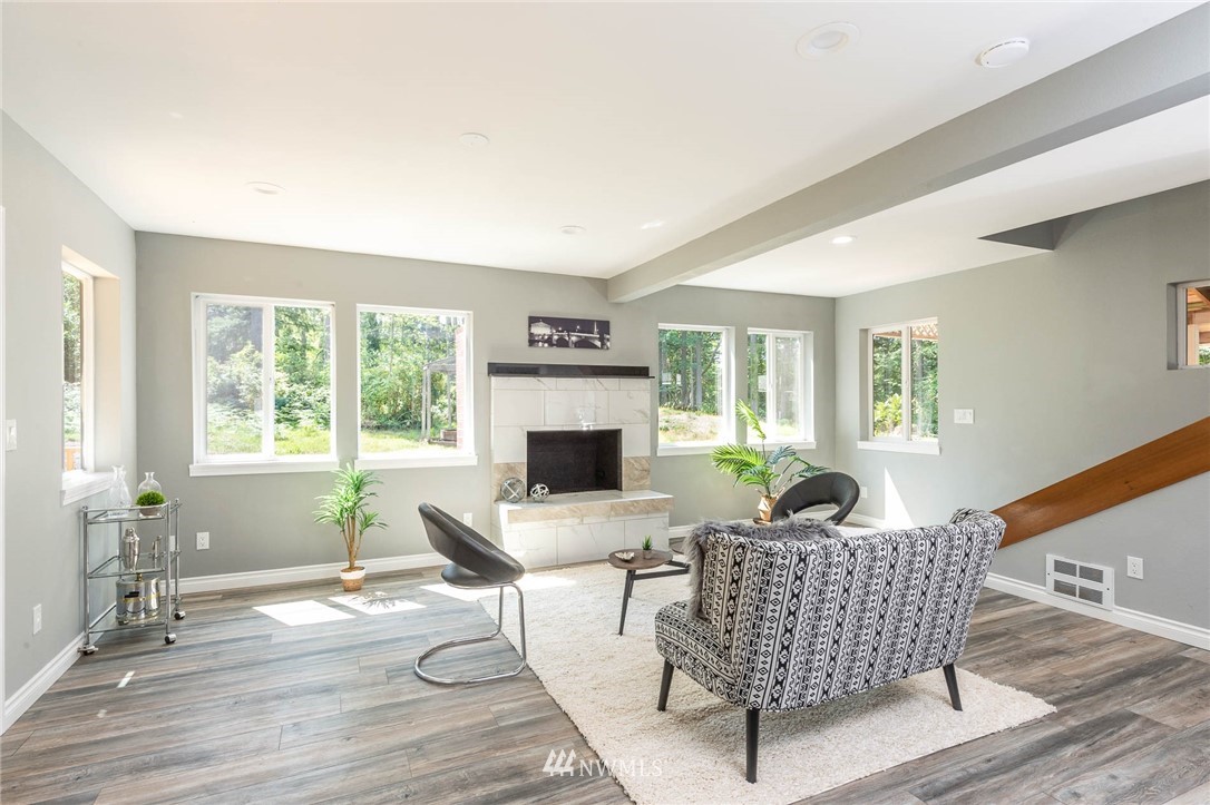 12412 Southwest Cove Road Vashon, WA 98070 - Photo 10 of 23 Gallery Image 10
