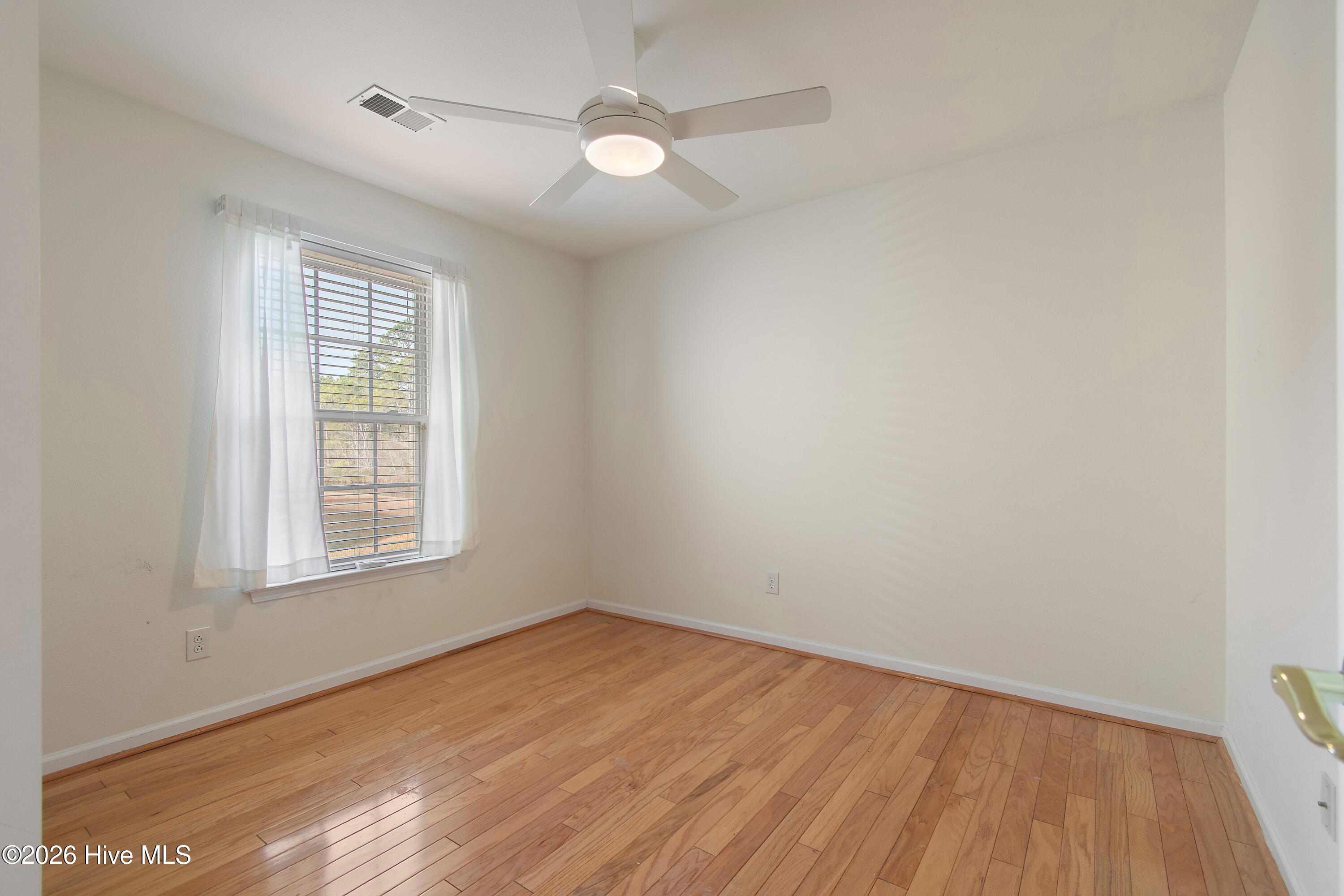 936 Wyndfall Drive Southwest Sunset Beach, NC 28468 - Photo 22 of 37 Guest bedroom 2
