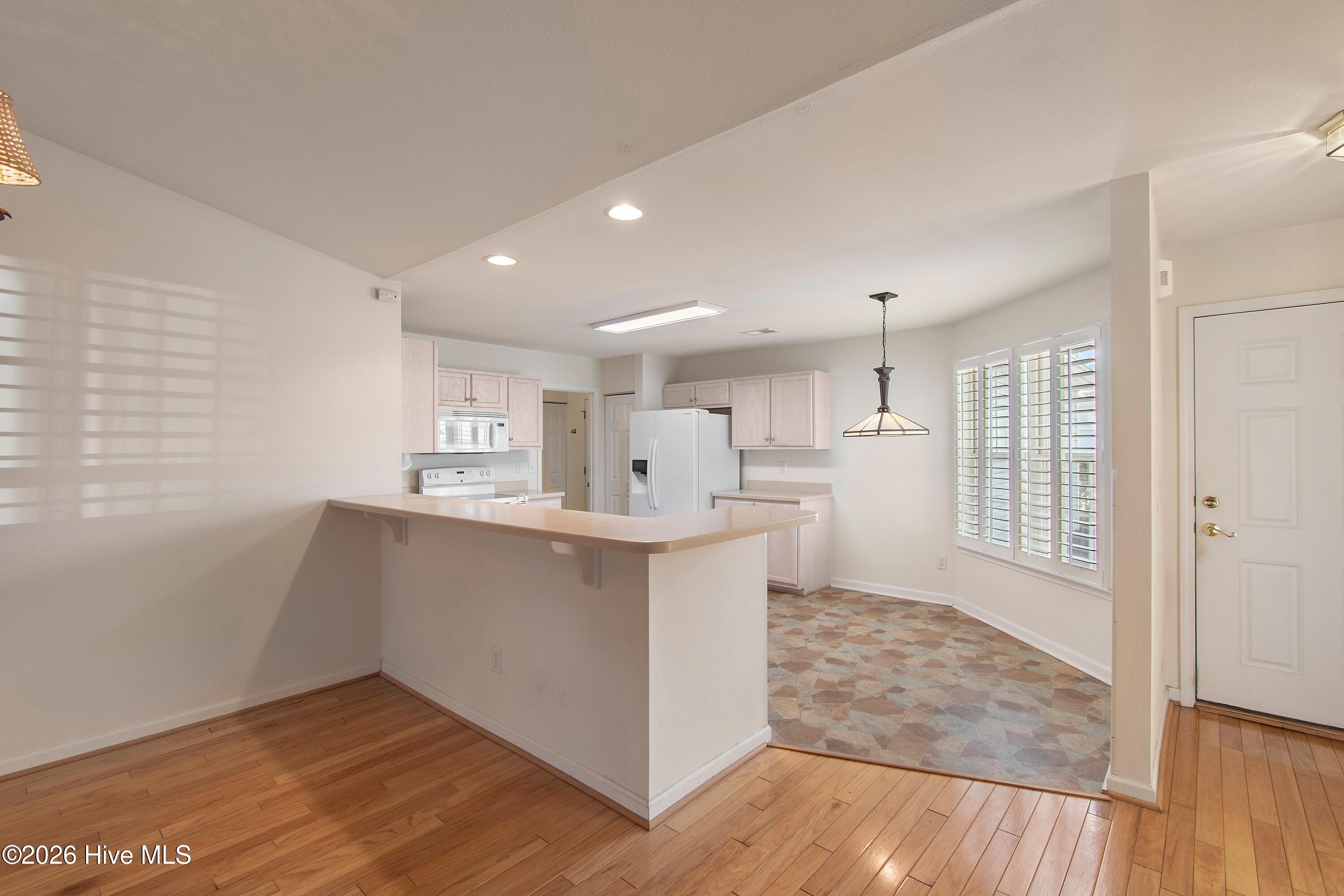 936 Wyndfall Drive Southwest Sunset Beach, NC 28468 - Photo 4 of 37 Kitchen