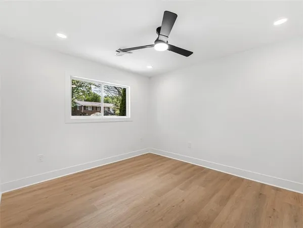$2,300 | 454 Oak Drive Southeast, Atlanta, GA 30354