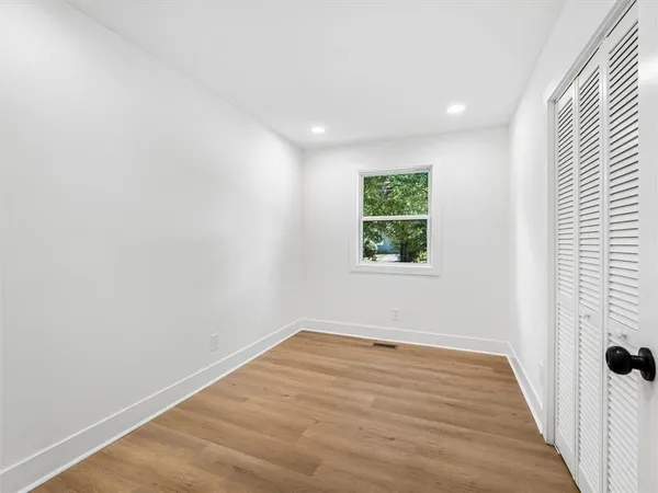$2,300 | 454 Oak Drive Southeast, Atlanta, GA 30354