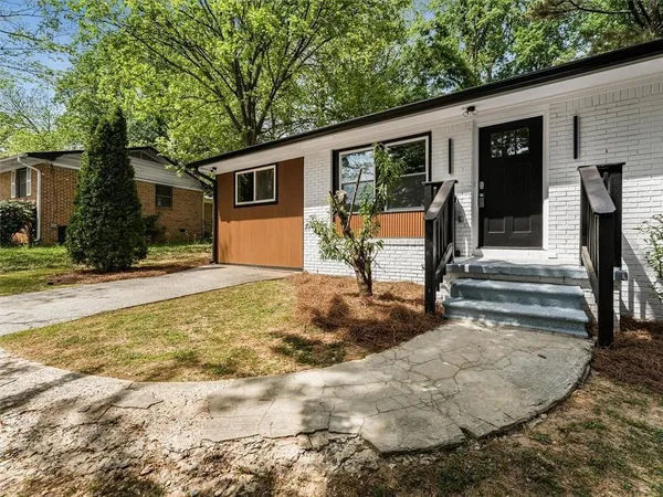 $2,300 | 454 Oak Drive Southeast, Atlanta, GA 30354