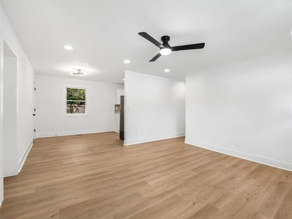 $2,300 | 454 Oak Drive Southeast, Atlanta, GA 30354