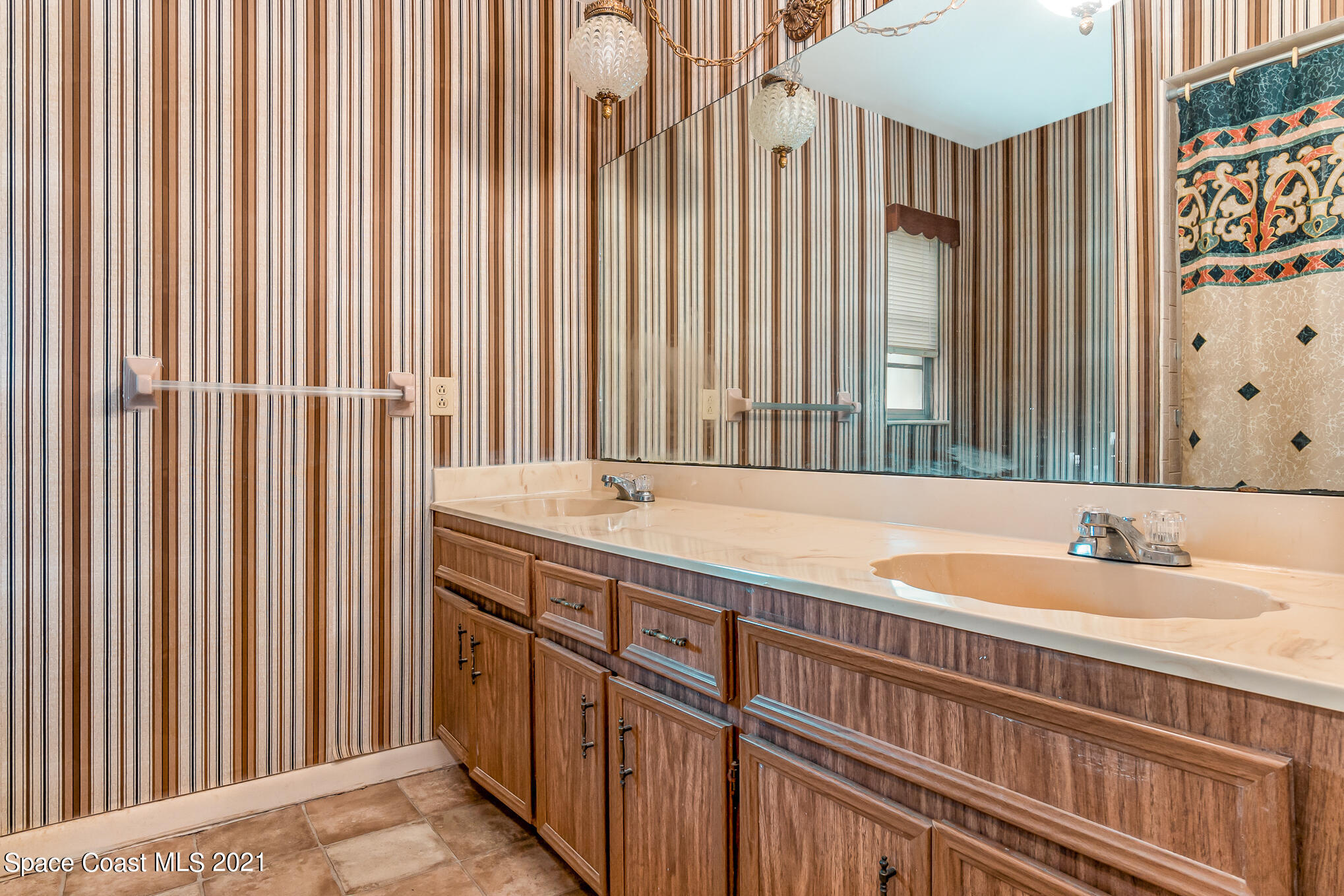 7041 Rodes Place Melbourne, FL 32904 - Photo 17 of 27 DSC00087-Edit