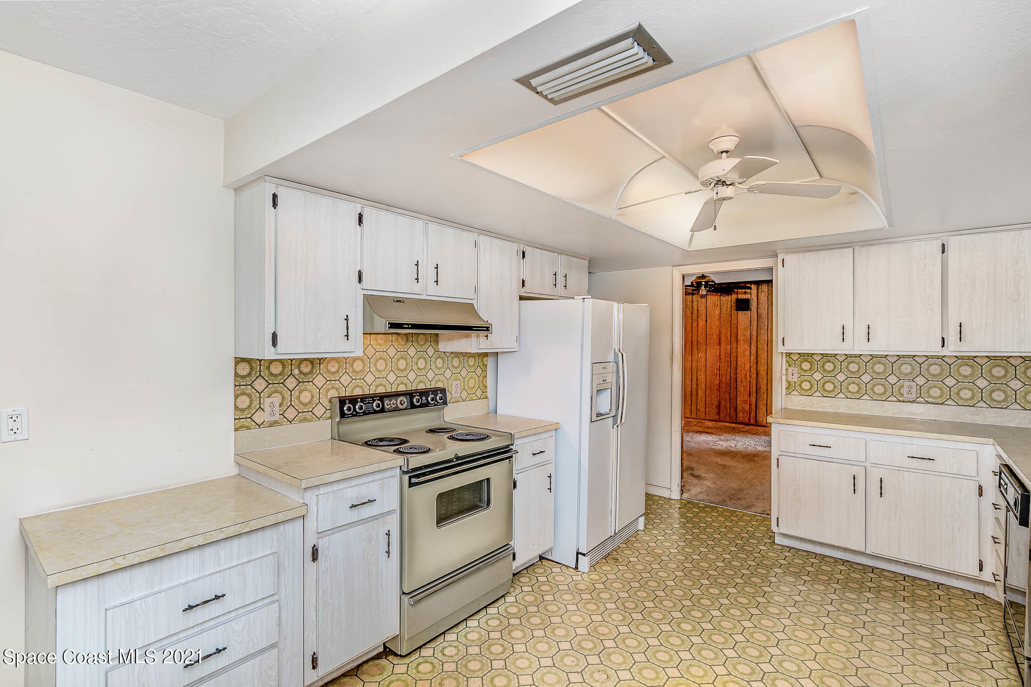 7041 Rodes Place Melbourne, FL 32904 - Photo 8 of 27 DSC00069-Edit