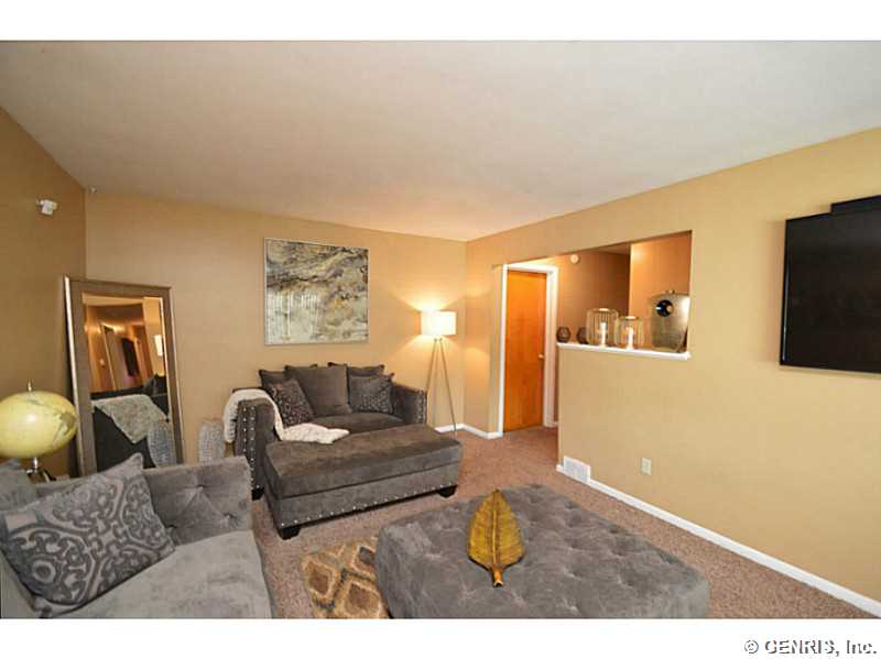 276 Lyceum Street Rochester, NY 14609 - Photo 4 of 25 Living Room.