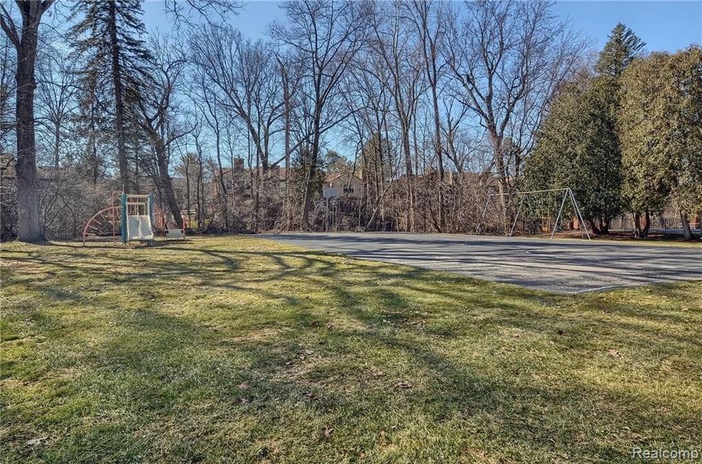 1472 Saddle Lane, Unit 167 Rochester Hills, MI 48306 - Photo 9 of 34