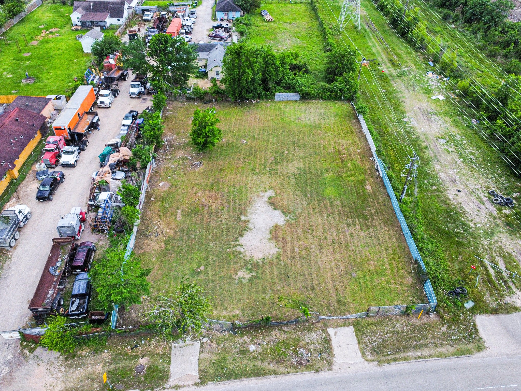 1710 Berry Road Houston, TX 77093 - Photo 3 of 11