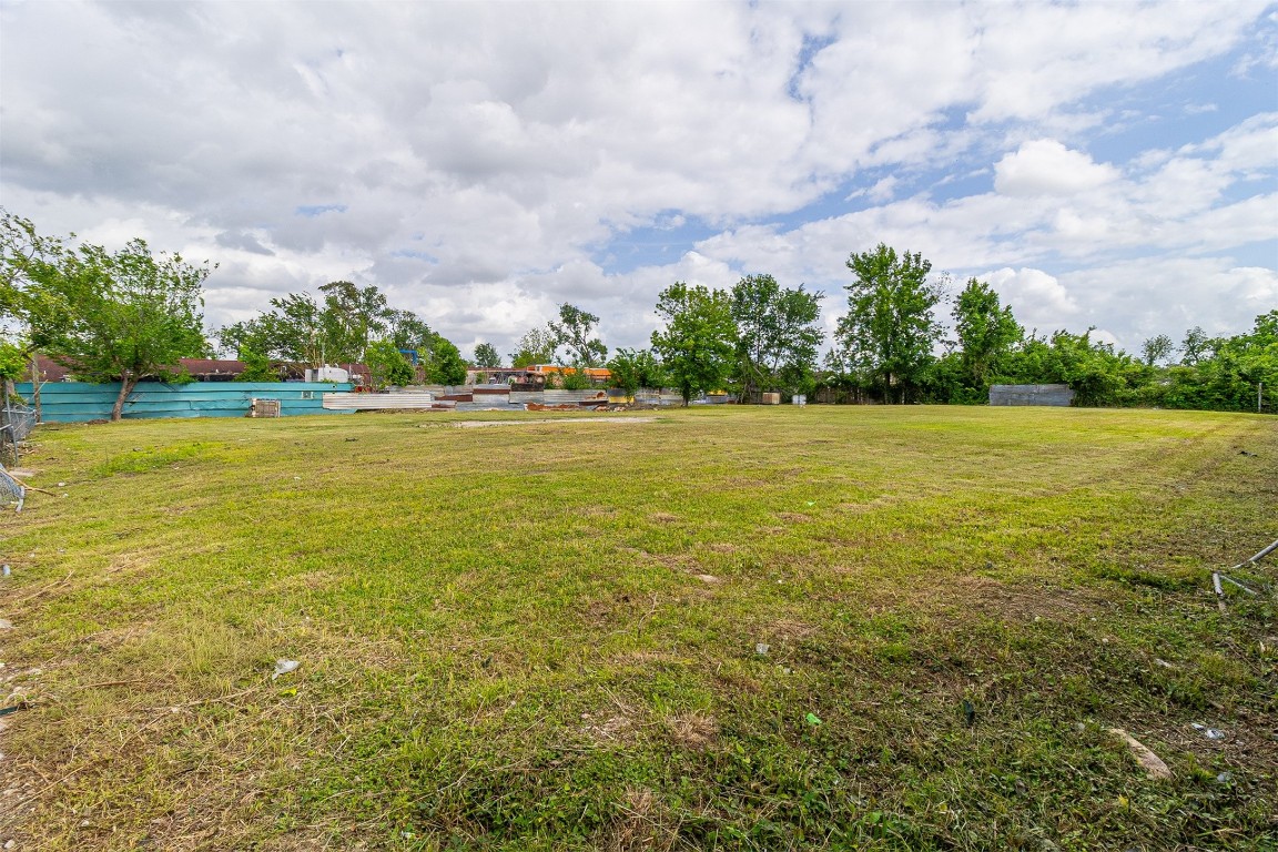 1710 Berry Road Houston, TX 77093 - Photo 9 of 11