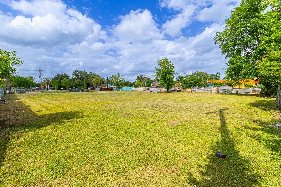 1710 Berry Road Houston, TX 77093 - Photo 10 of 11