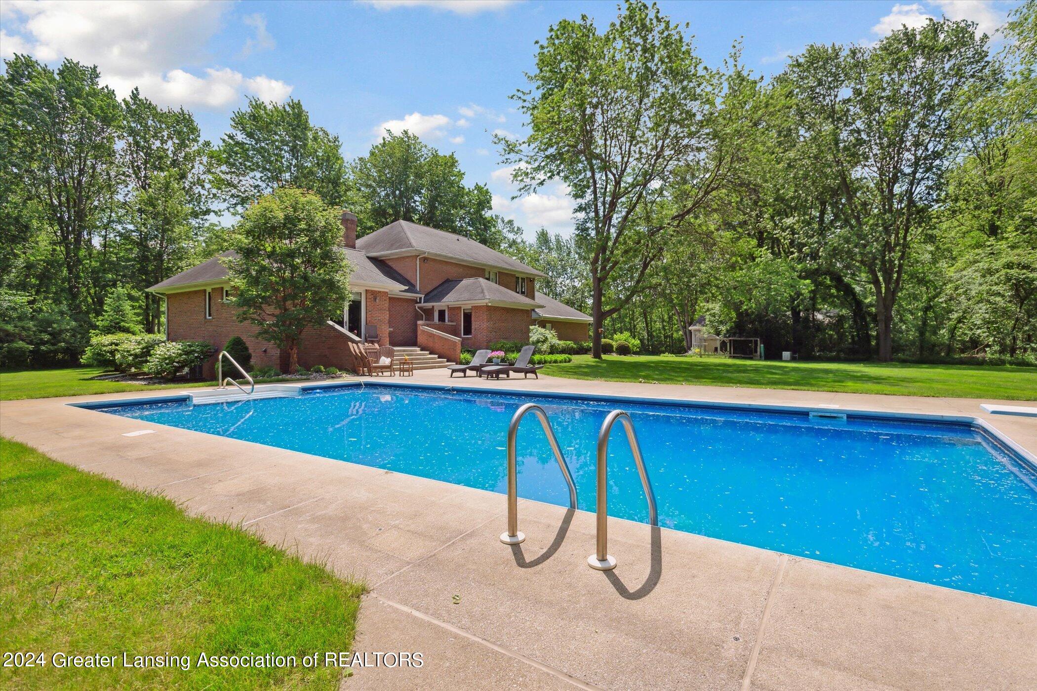 1305 North Onondaga Road Holt, MI 48842 - Photo 46 of 60 46-1305-N-Onondaga-Rd-Holt-MI-48842-Wind