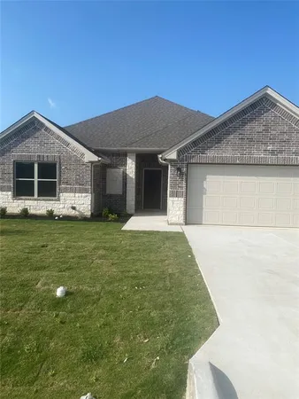 $2,200 | 3005 Promenade Drive, Granbury, TX 76049