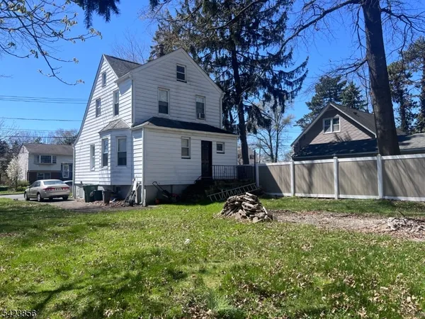 $399,999 | 317 Dietz Street, Roselle, NJ 07203