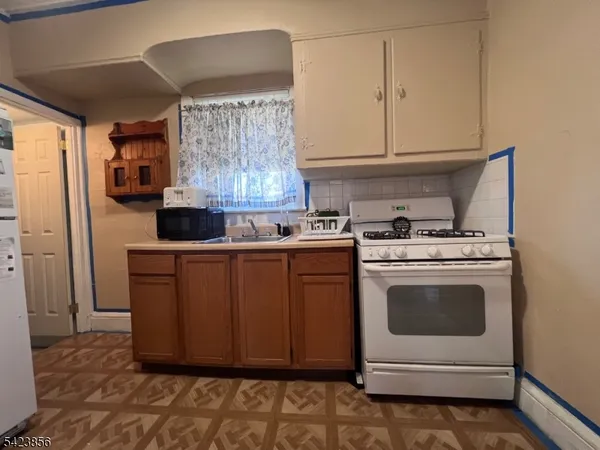 $399,999 | 317 Dietz Street, Roselle, NJ 07203