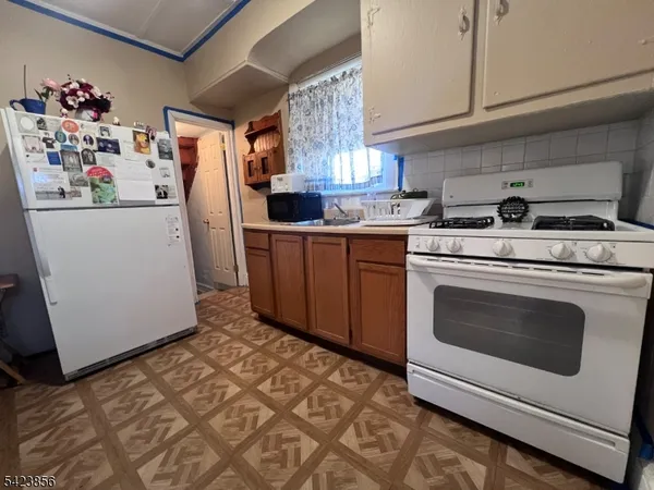 $399,999 | 317 Dietz Street, Roselle, NJ 07203