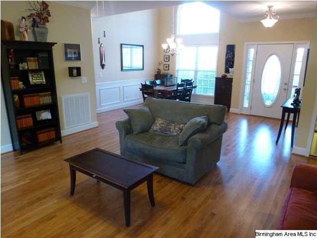 725 Ridgefield Way Odenville, AL 35120 - Photo 2 of 23