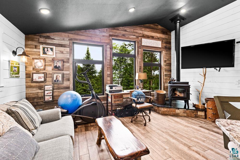 4184 Northeast Van Road Duluth, MN 55803 - Photo 11 of 47 Gallery Image 11