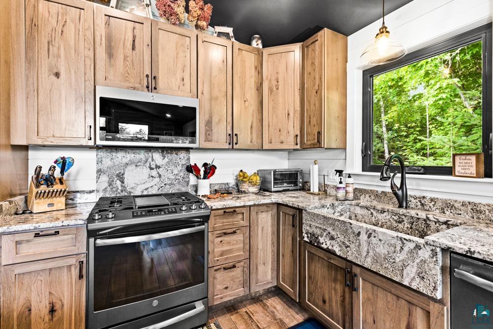 4184 Northeast Van Road Duluth, MN 55803 - Photo 9 of 47 Gallery Image 9