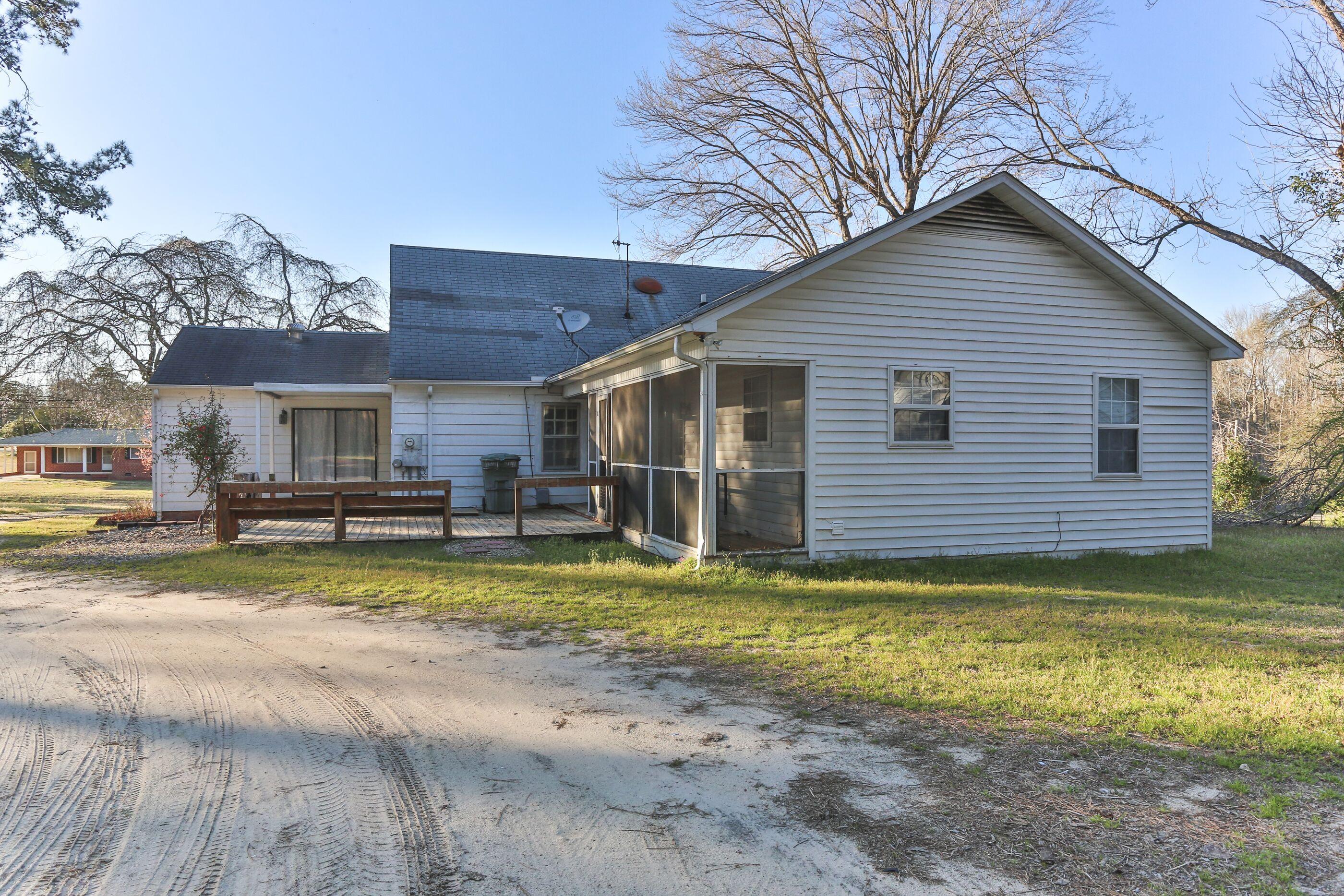 1018 Richmond Road Rockingham, NC 28379 - Photo 30 of 33 27
