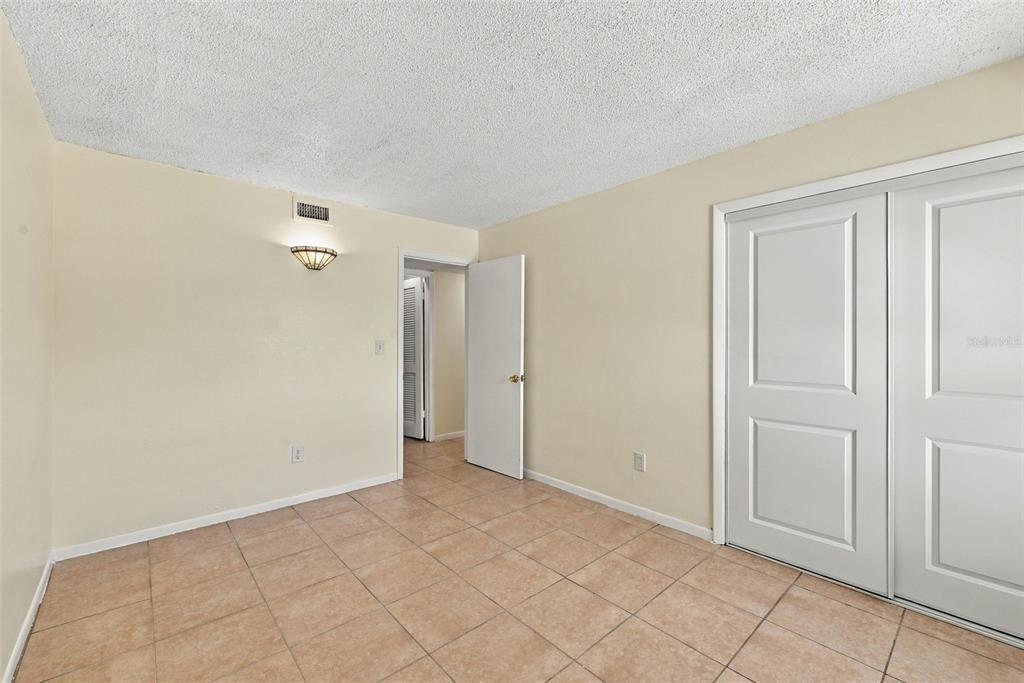 905 West Oak Ridge Road, Unit D Orlando, FL 32809 - Photo 23 of 34 Gallery Image 23