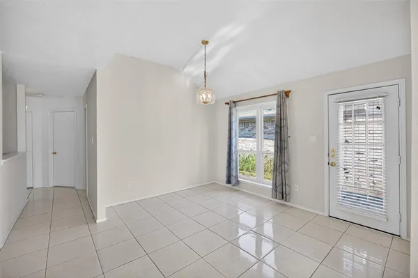 $2,300 | 7016 Snowivy Court, Arlington, TX 76001