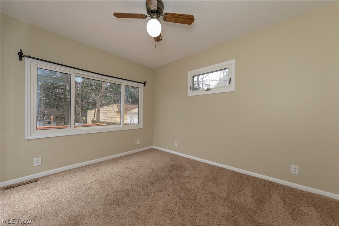 1587 Felton Road South Euclid, OH 44121 - Photo 12 of 34