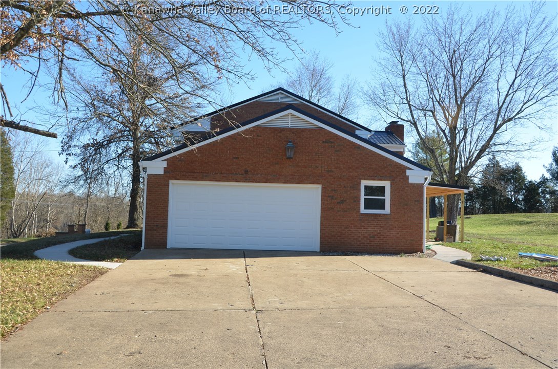 100 Colonial Lane Ripley, WV 25271 - Photo 13 of 13 Garage