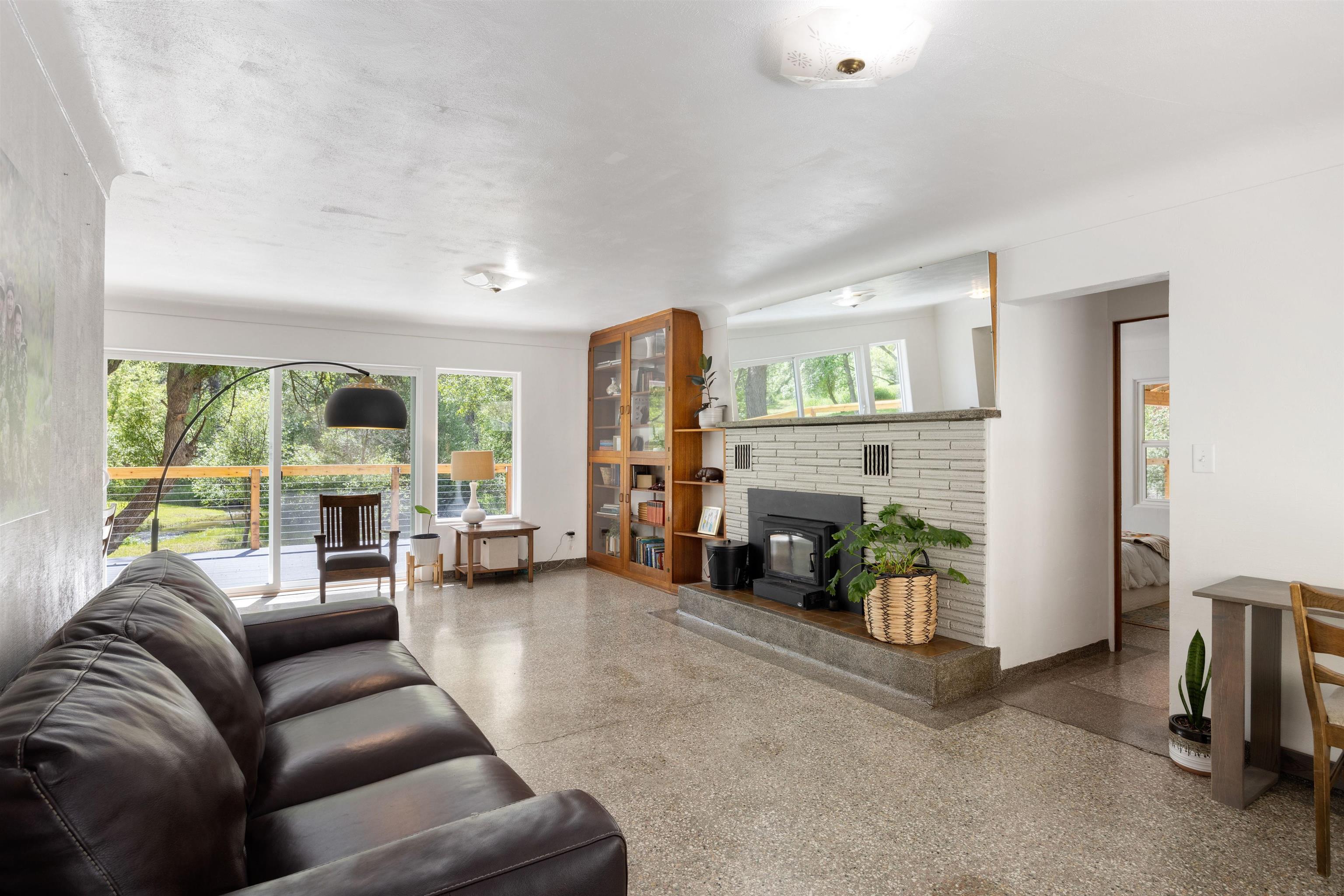 15110 North Shady Slope Road Mead, WA 99021 - Photo 3 of 44 Gallery Image 3