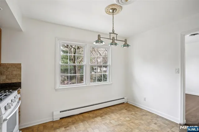 $4,200 | 254 Darlington Avenue, Ramsey, NJ 07446