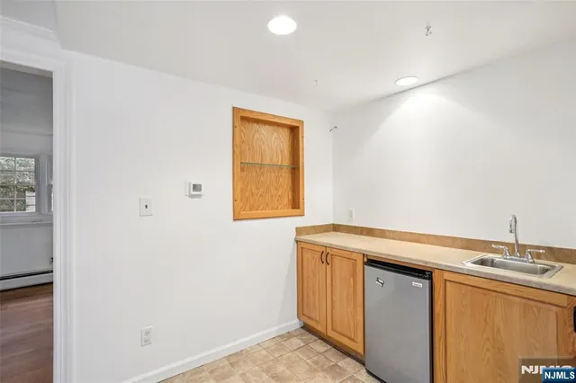 $4,200 | 254 Darlington Avenue, Ramsey, NJ 07446