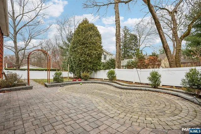 $4,200 | 254 Darlington Avenue, Ramsey, NJ 07446