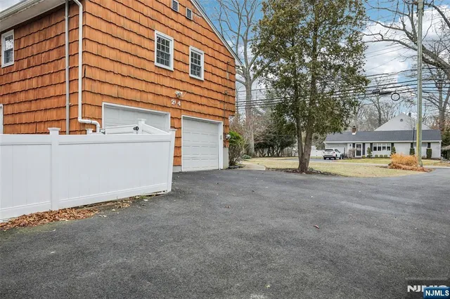 $4,200 | 254 Darlington Avenue, Ramsey, NJ 07446